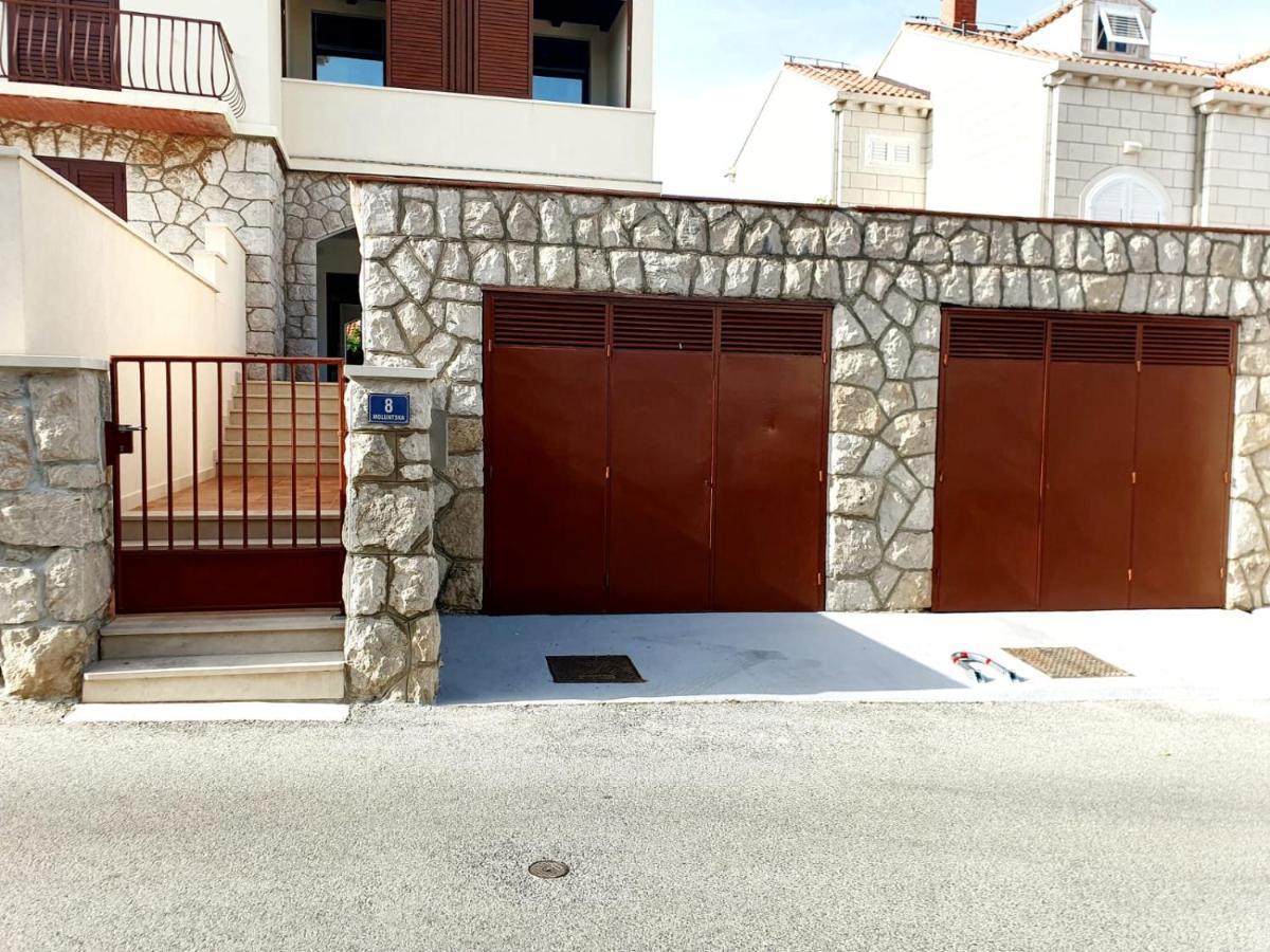 Luxury Apollo Apartament